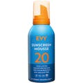 EVY Sunscreen Mousse SPF 20 150 ml blå flaska ger kladdfri vattenfast solkräm med orange lock.