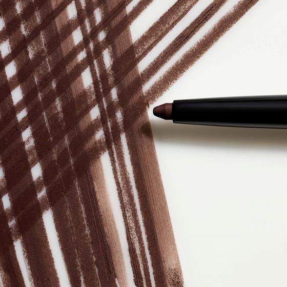 Defining Liner Dark Brown